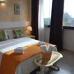 La Maison Alojamento de Acomodação e Pequeno-almoço Sammichele Di Bari