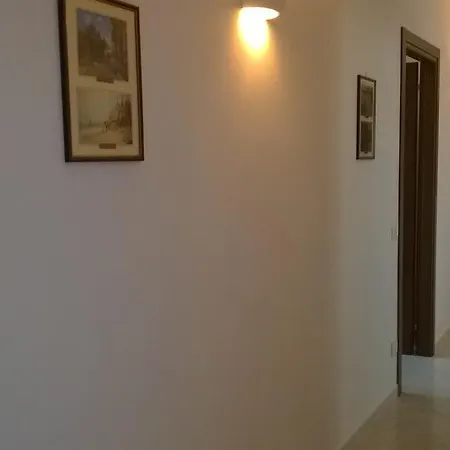 La Maison לינה וארוחת בוקר