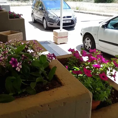 La Maison לינה וארוחת בוקר *